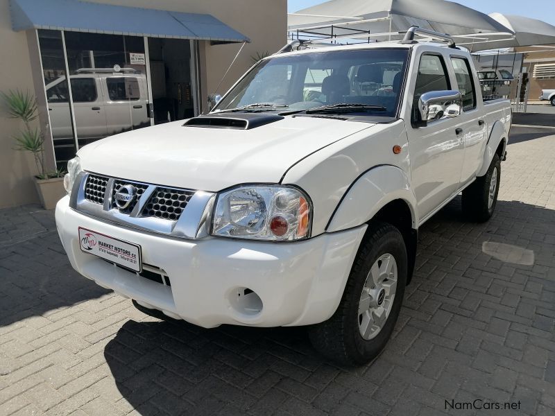 Nissan NP300 Hardbody 2.5 TDi 4X4 P/U D/C in Namibia