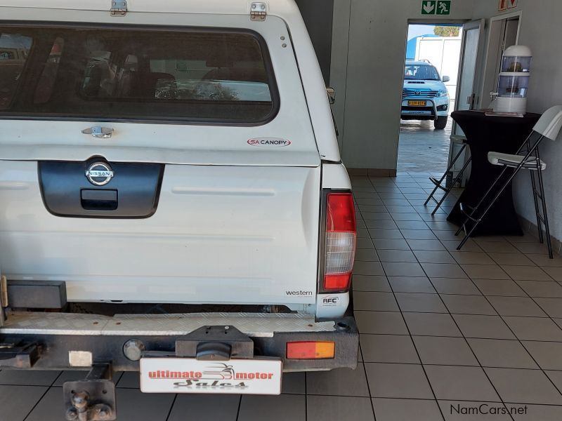 Nissan Np300 2.5 Tdi 4x4 P/u D/c in Namibia