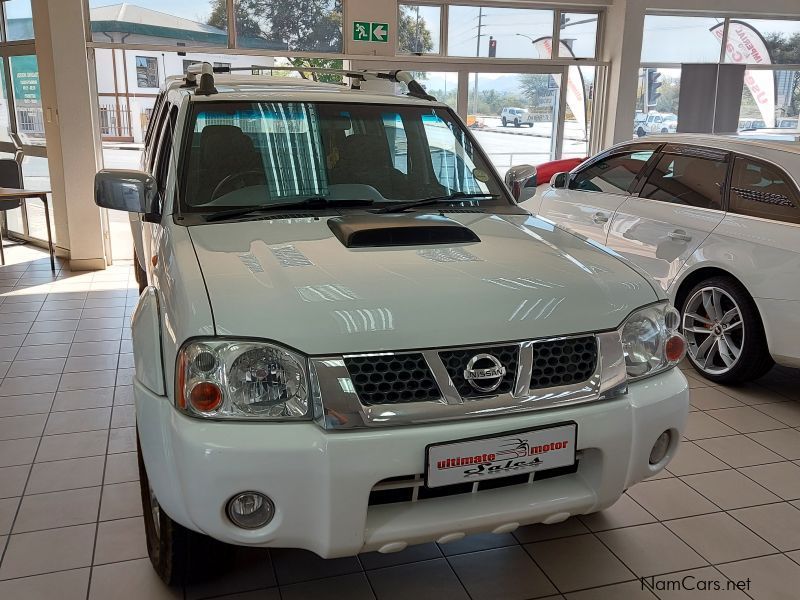 Nissan Np300 2.5 Tdi 4x4 P/u D/c in Namibia