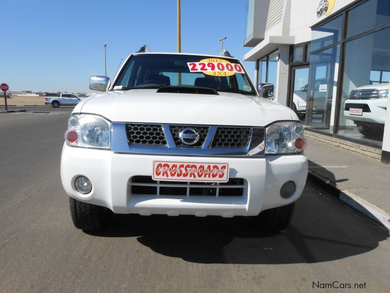 Nissan Np300 2.5 Tdi D/c 4x4 in Namibia