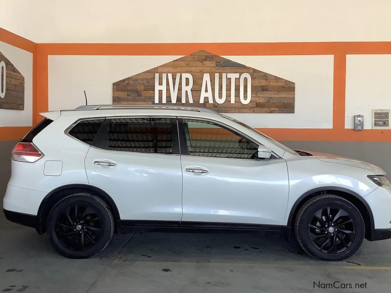 Nissan X-Trail 2.5 SE 4x4 CVT in Namibia