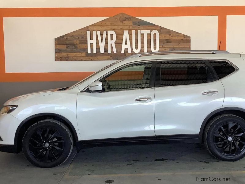 Nissan X-Trail 2.5 SE 4x4 CVT in Namibia