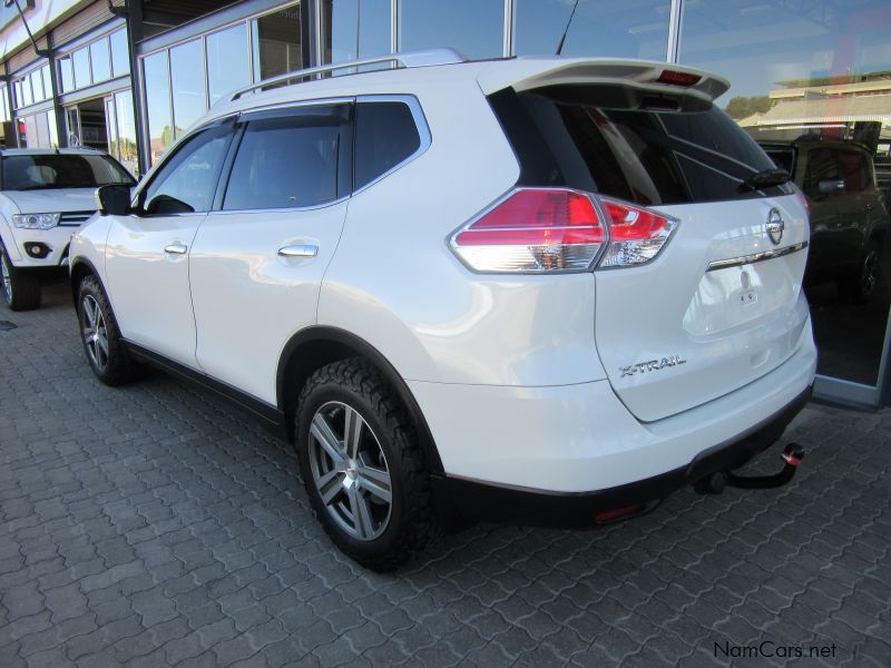 Nissan X-Trail 2.5L Tekna 4x4 CVT A/T 7 seater in Namibia