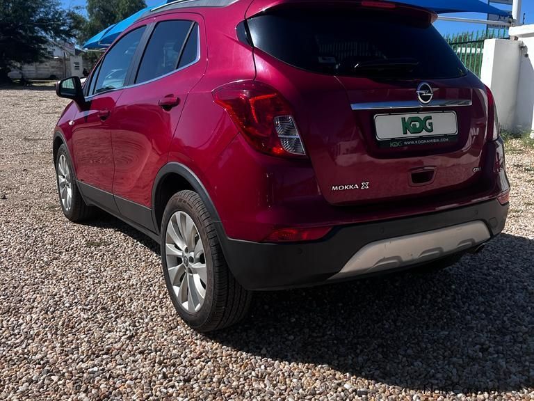 Opel Mokka X CDTI in Namibia