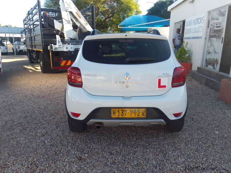 Renault Sandero 0.9 Stepway in Namibia