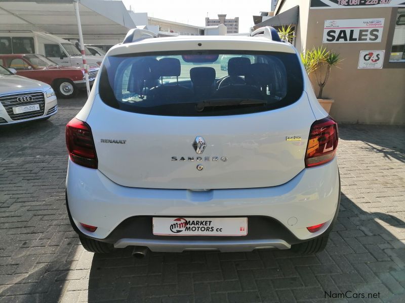 Renault Sandero 900T Stepway Expression in Namibia