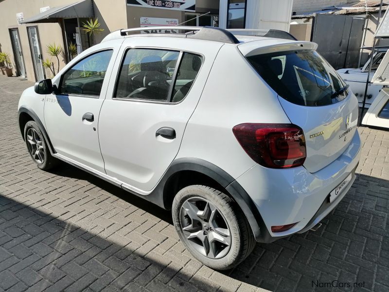 Renault Sandero 900T Stepway Expression in Namibia