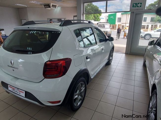 Renault Sandero 900t Stepway Expression in Namibia