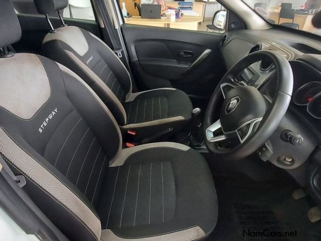 Renault Sandero 900t Stepway Expression in Namibia