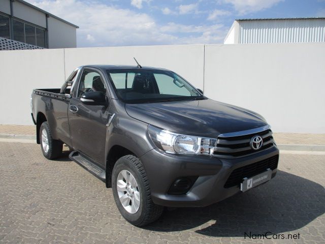 Toyota 2.7 HILUX VVTi RB SRX SC MT in Namibia