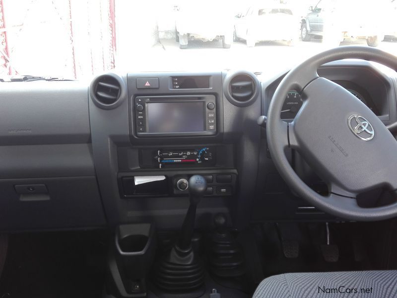 Toyota 4.0 V6 LANDCRUISER DOUBLE CAB in Namibia
