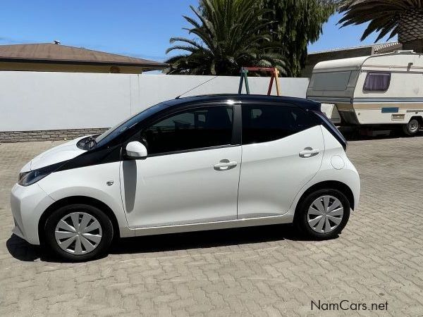 Toyota Aygo X-play 1.0 in Namibia