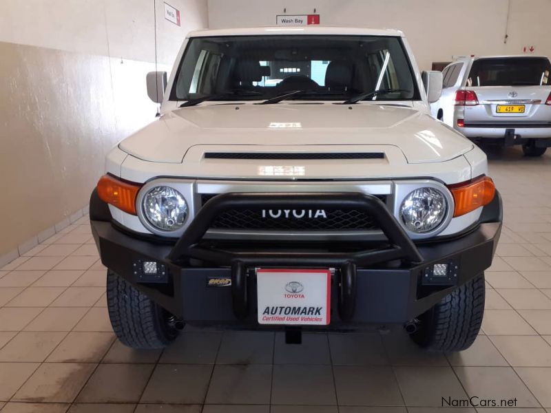 Toyota FJ CRUISER  4.0 V6 in Namibia