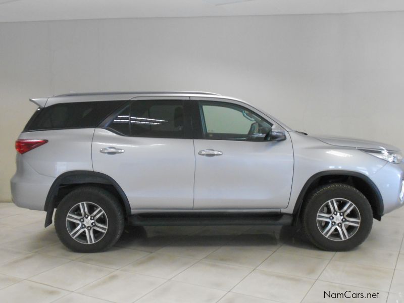 Toyota FORTUNER  2.4 4X4 in Namibia