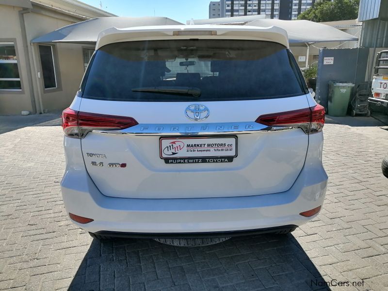 Toyota Fortuner 2.4 GD6 2x4 in Namibia