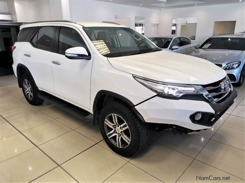 Toyota Fortuner 4.0 V6 4x4 A/T in Namibia