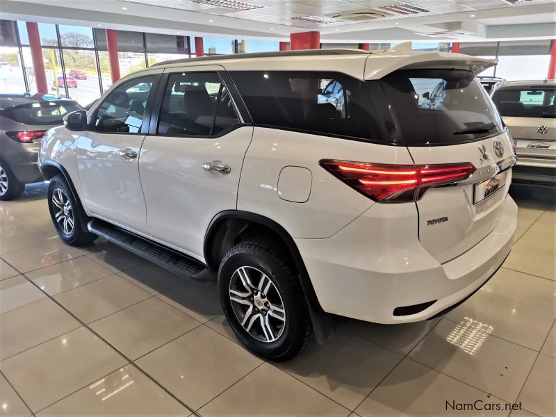 Toyota Fortuner 4.0 V6 4x4 A/T in Namibia