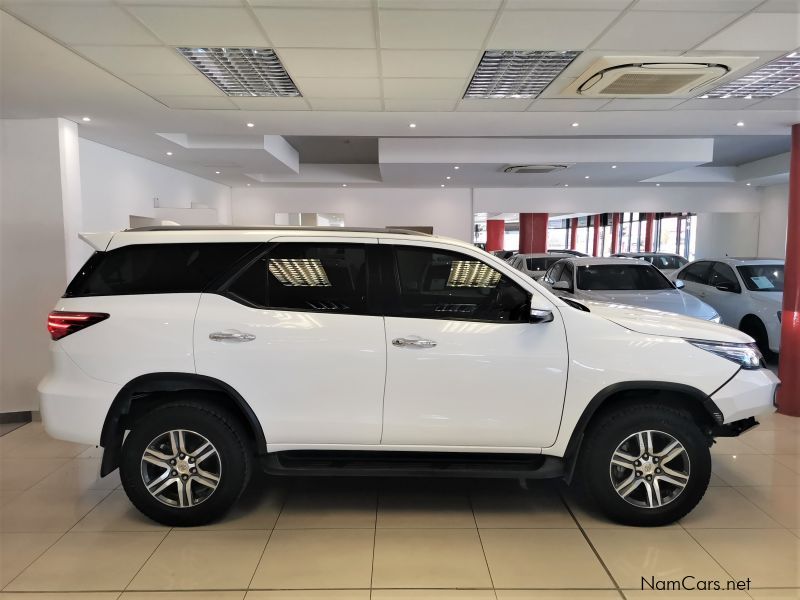 Toyota Fortuner 4.0 V6 4x4 A/T in Namibia