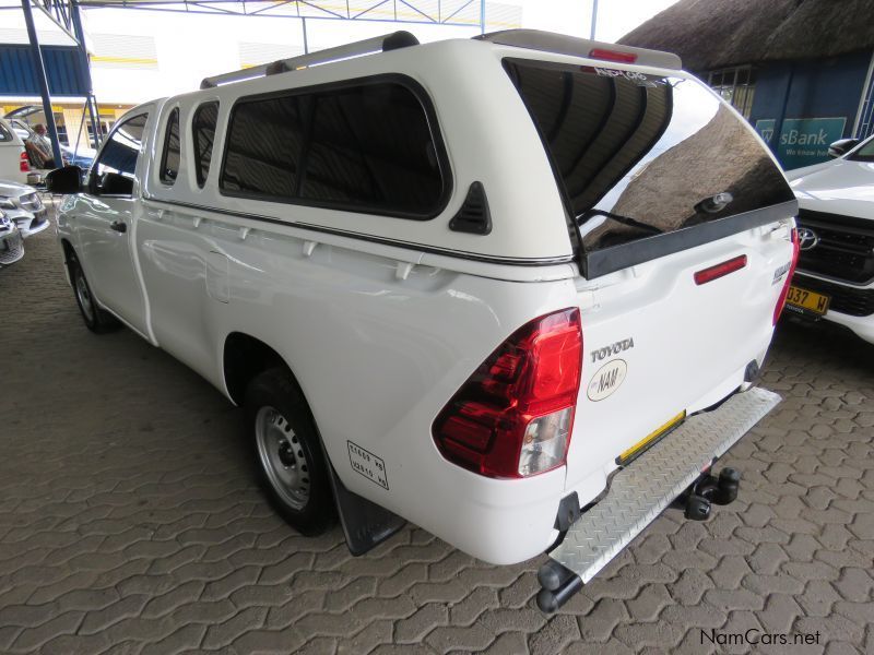 Toyota HILUX 2.4 GD LWB A/CON S/CAB in Namibia