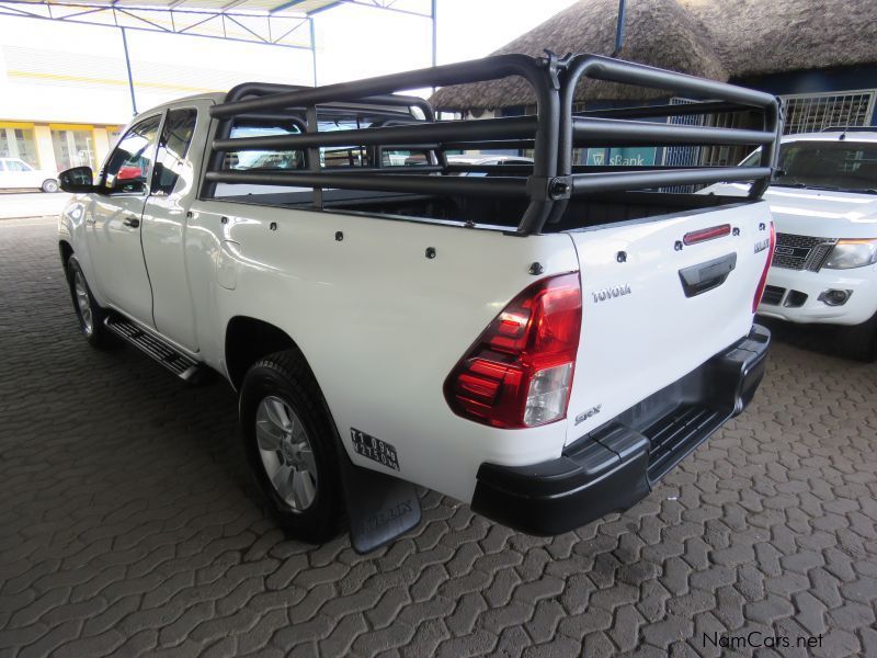 Toyota HILUX 2.4 GD6 SRX EXT/CAB 4X2 in Namibia