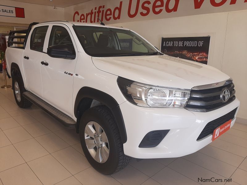 Toyota HILUX SR 4X4 D/CAB in Namibia