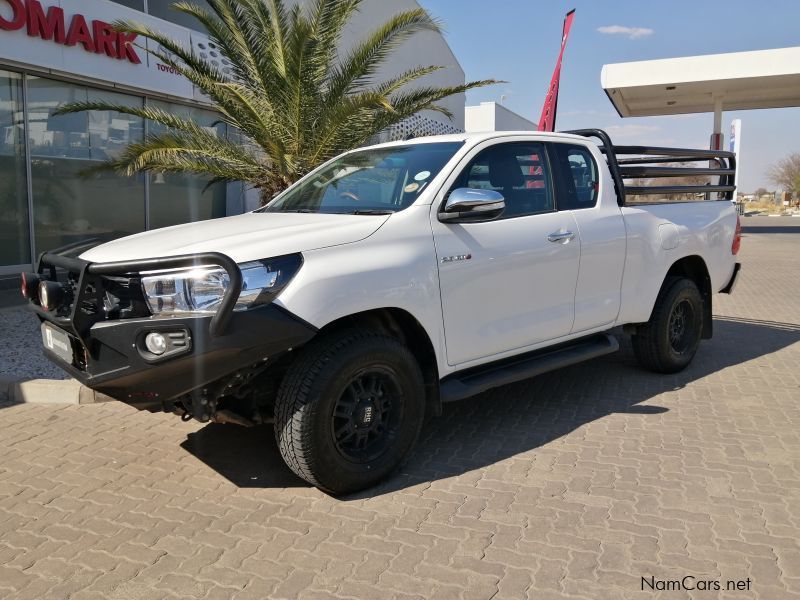 Toyota HILUX XC 2.8GD6 RAIDER  4x4 Manual in Namibia