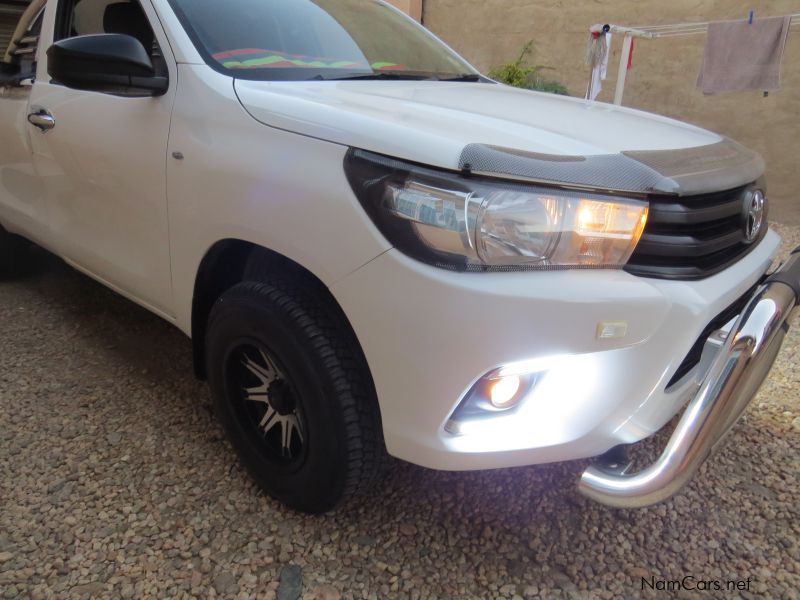 Toyota Hilux 2.0L VVTI in Namibia