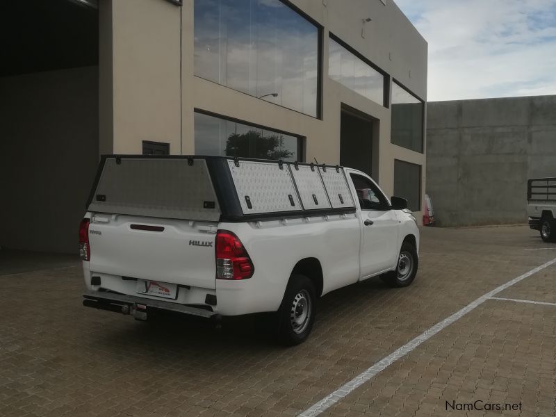Toyota Hilux 2.4 D LWB in Namibia