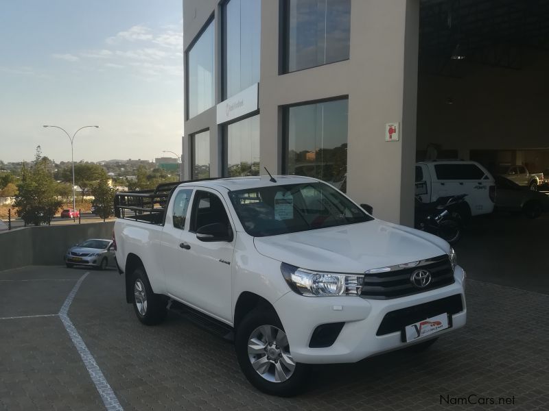 Toyota Hilux 2.4 SRX  E/ Cab in Namibia