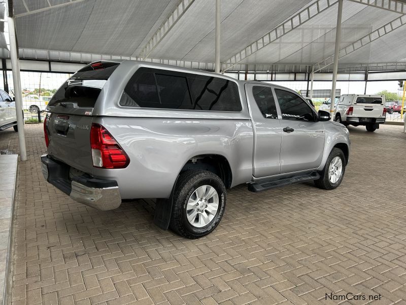 Toyota Hilux 2.4 SRX R/b E/C in Namibia