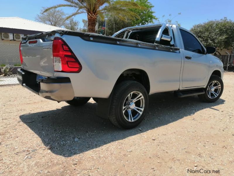 Toyota Hilux 2.7 SC 2.7 VVTi RB SRX in Namibia