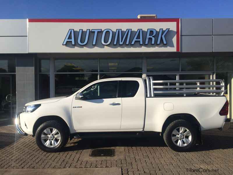 Toyota Hilux 2.8 Ex/C 2x4 M/T in Namibia