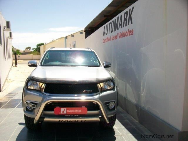 Toyota Hilux 4.0 V6 D/C 4x4 A/T in Namibia