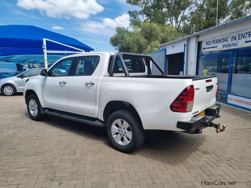 Toyota Hilux 4.0i V6 4x4 D/Cab Automatic in Namibia