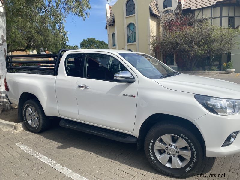 Toyota Hilux Extended Cab in Namibia