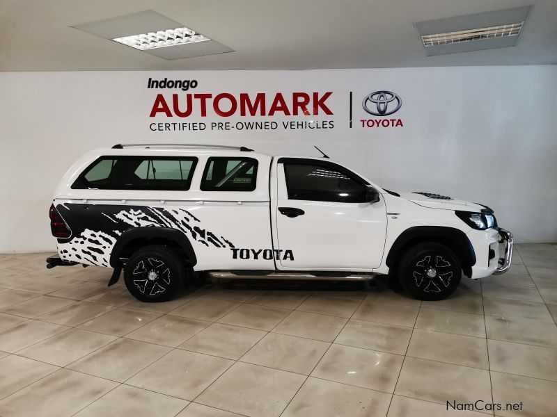 Toyota Hilux Single Cab SC 2.0 VVTi 5MT A/C in Namibia