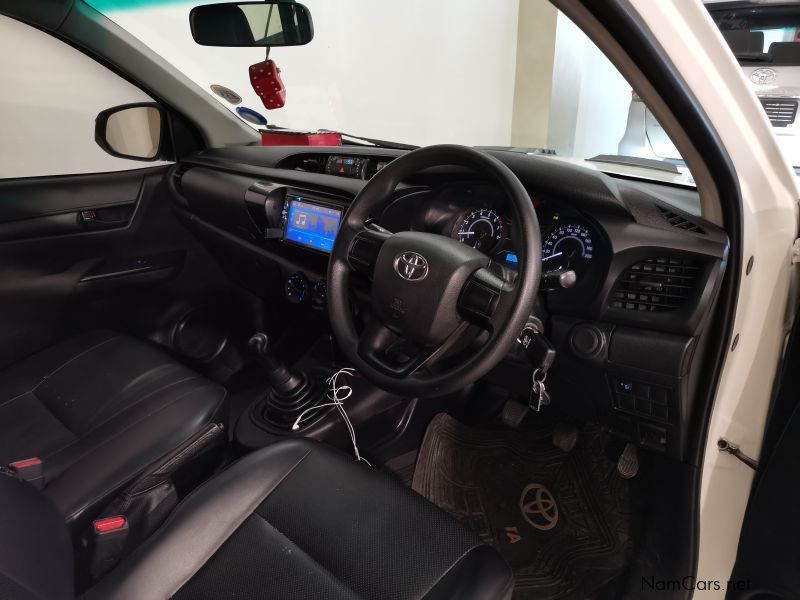 Toyota Hilux Single Cab SC 2.0 VVTi 5MT A/C in Namibia