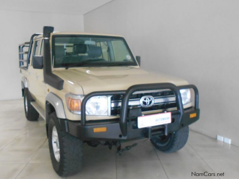 Toyota LAND CRUISER 79 4.2 in Namibia