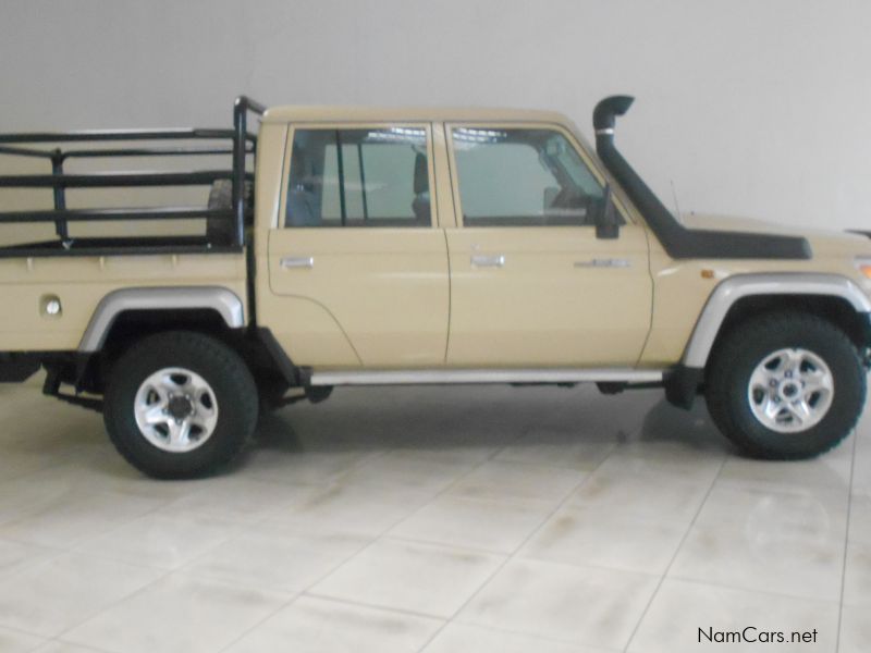 Toyota LAND CRUISER 79 4.2 in Namibia