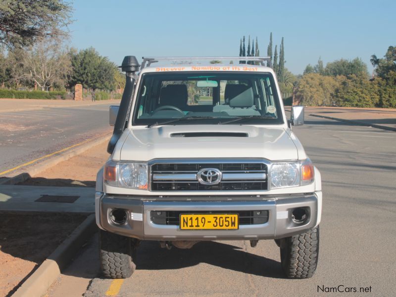 Toyota LANDCRUISER in Namibia