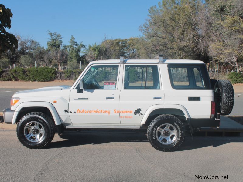 Toyota LANDCRUISER in Namibia