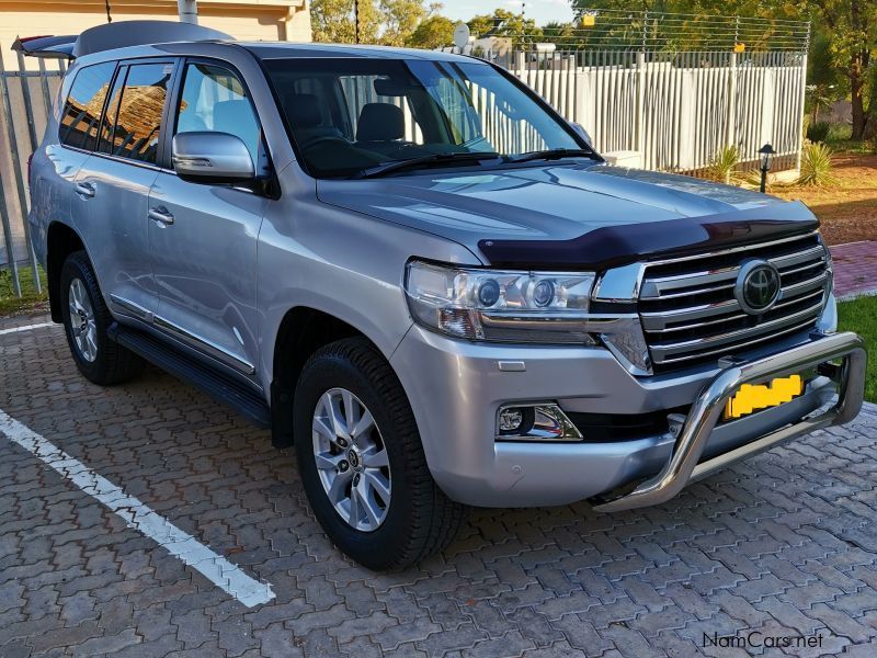 Toyota Land Cruiser 200 VX-R in Namibia