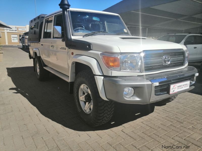 Toyota Land Cruiser 79 4.5D V8 P/U D/C in Namibia