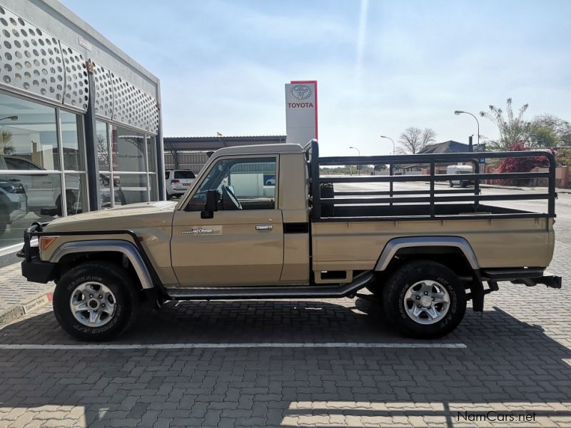 Toyota Land Cruiser SC 4.2 Diesel in Namibia