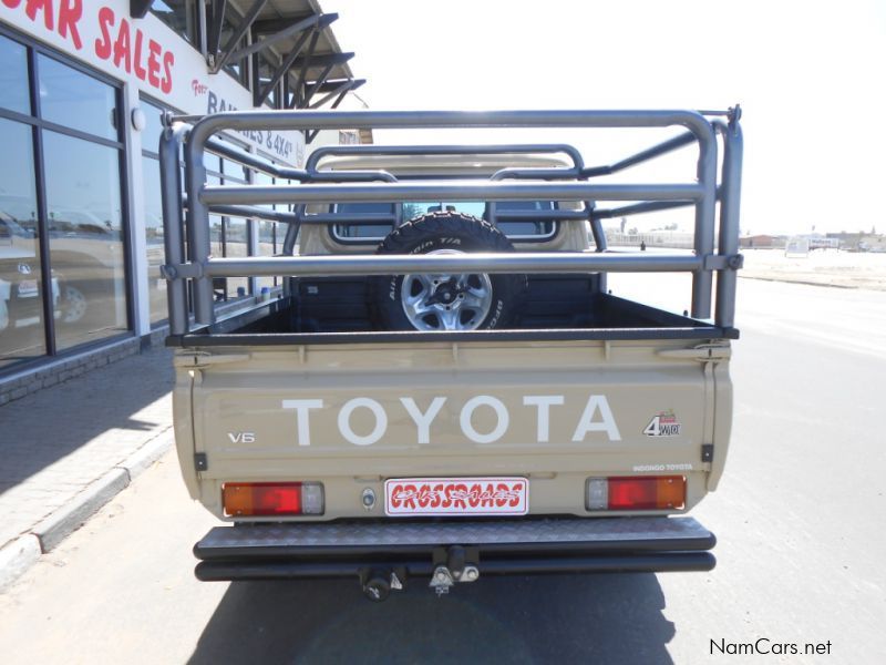 Toyota Landcruiser 4.0 D/C 4X4 in Namibia