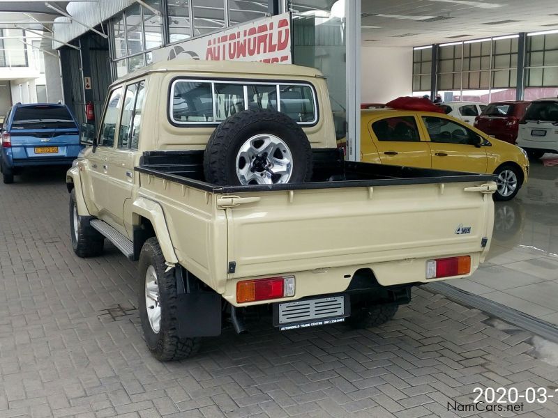 Toyota Landcruiser 4.2 Diesel 4x4 DC in Namibia