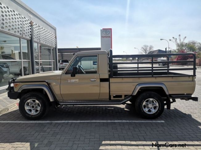 Toyota Landcruiser 4.2D 4x4 S/C in Namibia