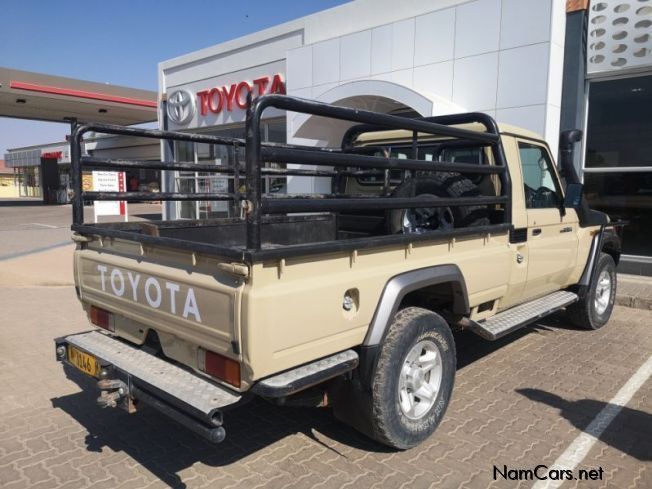 Toyota Landcruiser 4.2D 4x4 S/C in Namibia