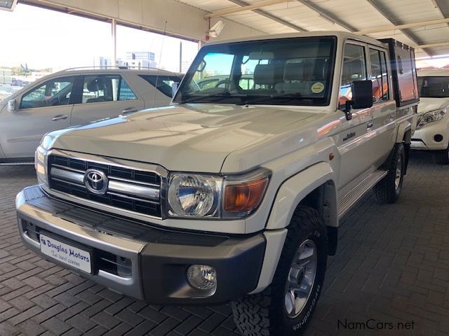 Toyota Landcruiser 4.2D D/Cab 4x4 in Namibia