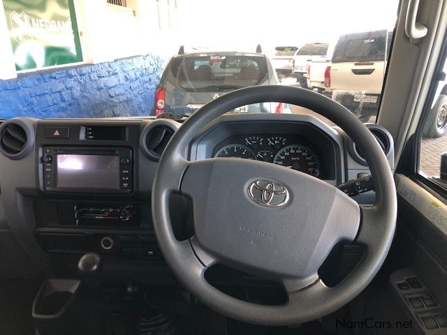 Toyota Landcruiser 4.2D D/Cab 4x4 in Namibia